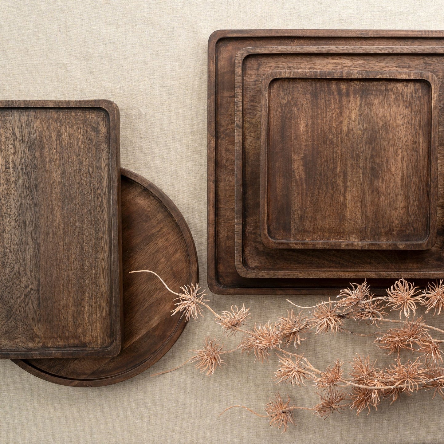 Heritage Round Mango Wood Tray